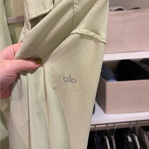 Alo dreamscape Activewear Top matcha